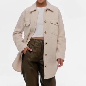 Aritzia Wilfred The Ganna™ Merino Wool Shirt
Jacket Shacket Tan | Size M